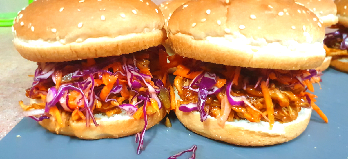 BBQ Pulled Chicken Burgers With Red Cabbage Coleslaw