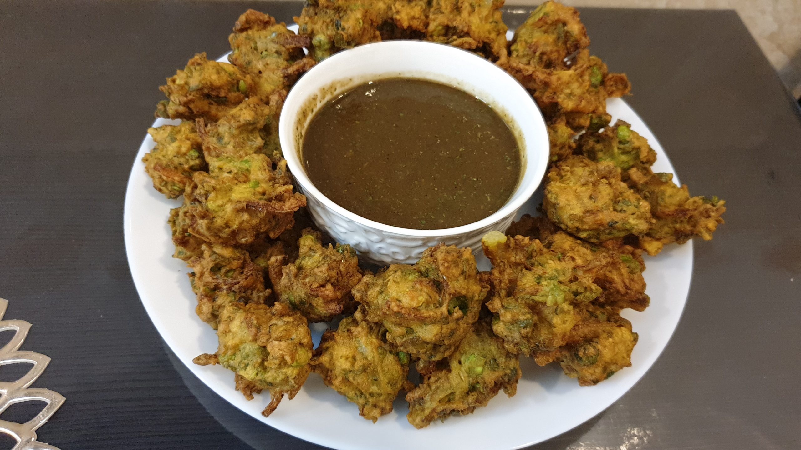 Crispy Matar Pakoray (Peas Pakoray/ Peas Fritters)