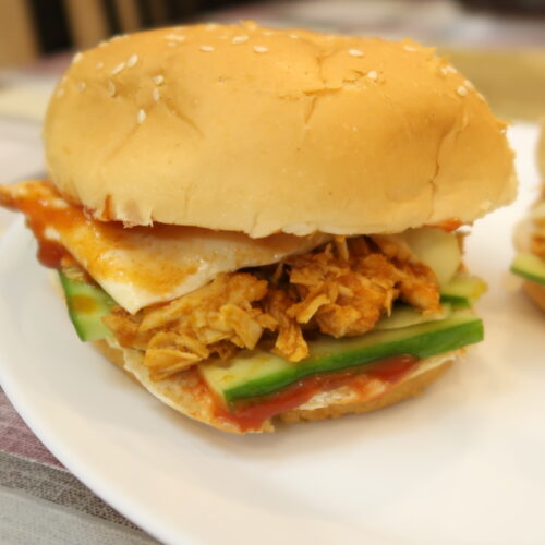 Pulled Out Chicken Burgers