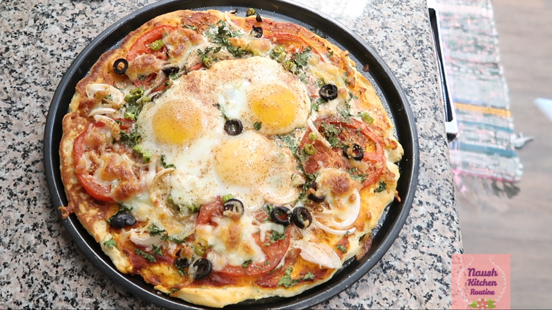 Breakfast Egg Pizza