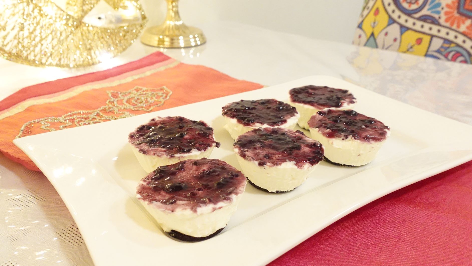 Mini Oreo Berry Cheesecakes