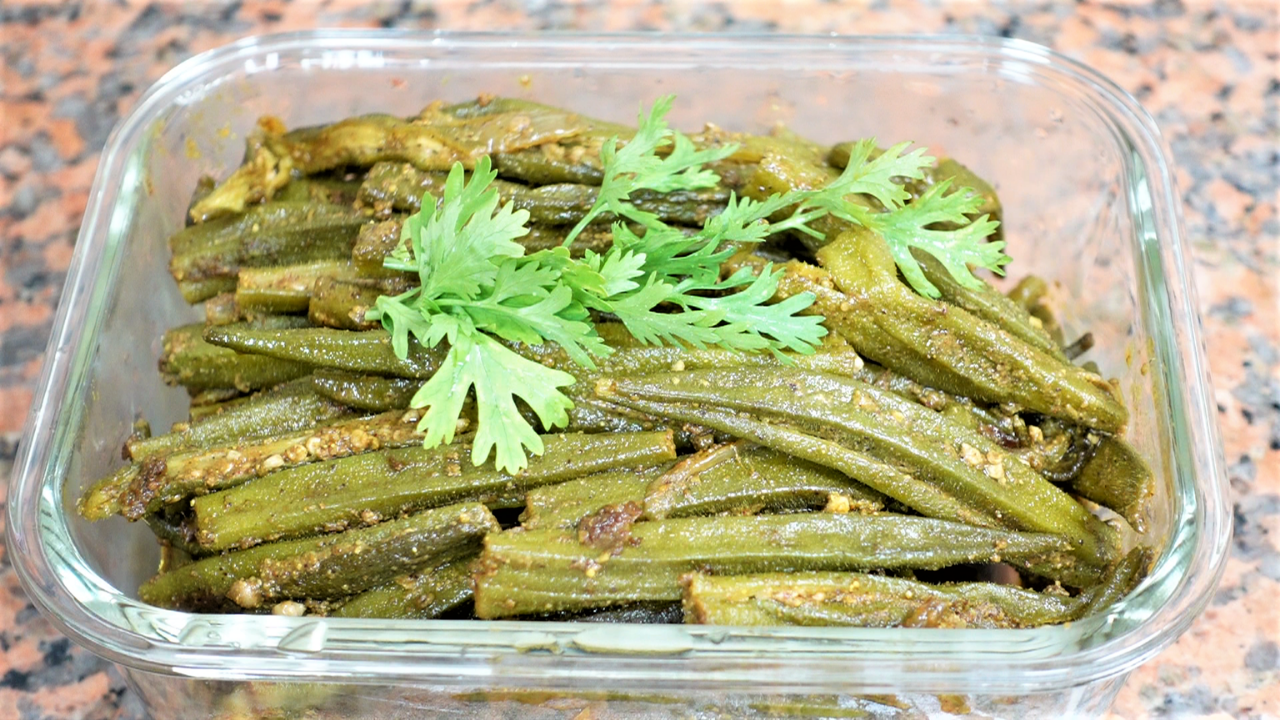 Achari Bhindi / Pickled Okra Curry