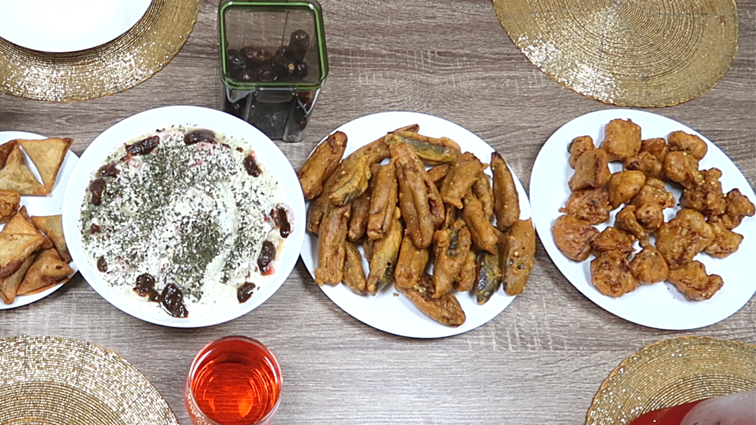 Crispy pakora Batter for Baingan, Gobhi and Aaloo