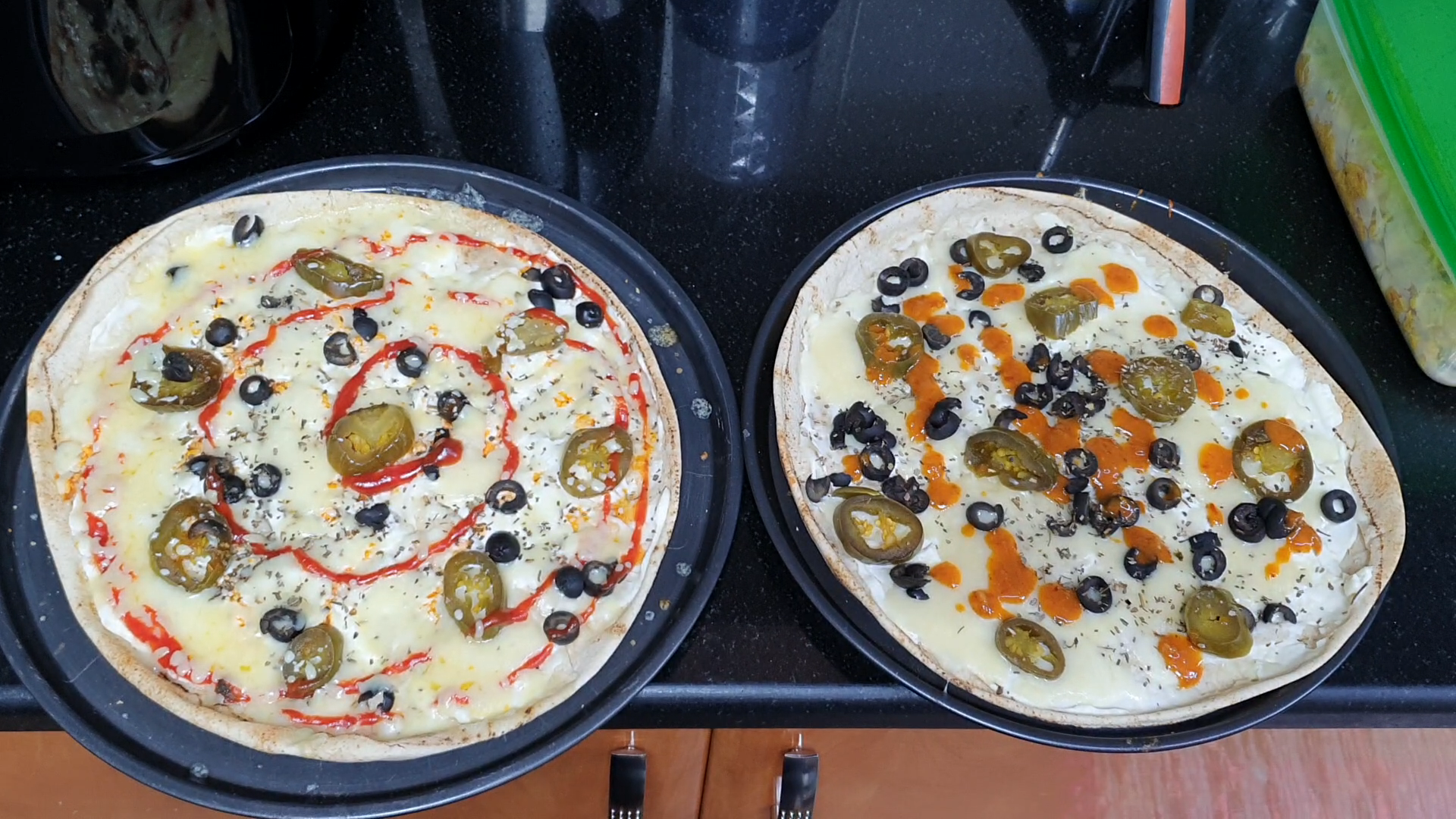 5-Minute Khubz Pizza