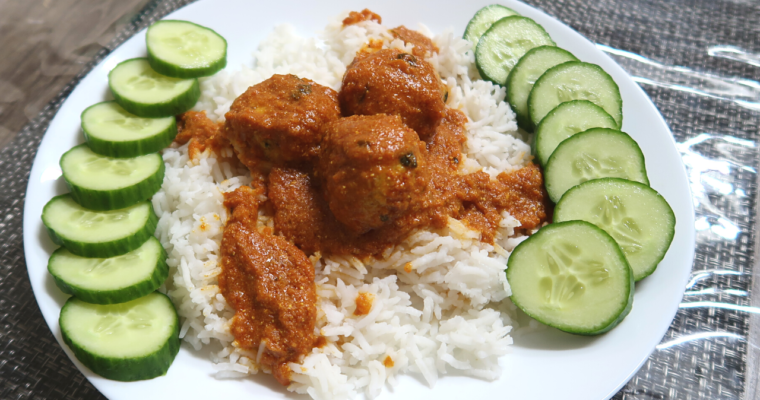 30 minutes Chicken Meatball Curry