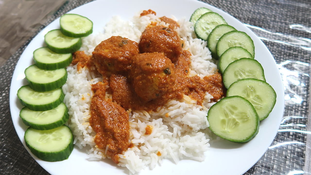 30 minutes Chicken Meatball Curry