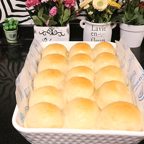 Super Soft and Buttery Dinner Rolls