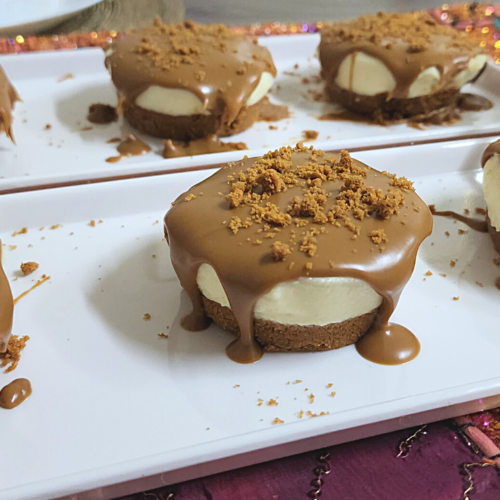 No-Bake Mini Lotus Cheesecakes