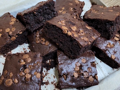 Double Chocolate Brownies - Naush Kitchen Routine