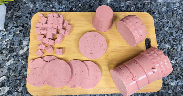 Chicken Mortadella / Lunch on Meat / Salami